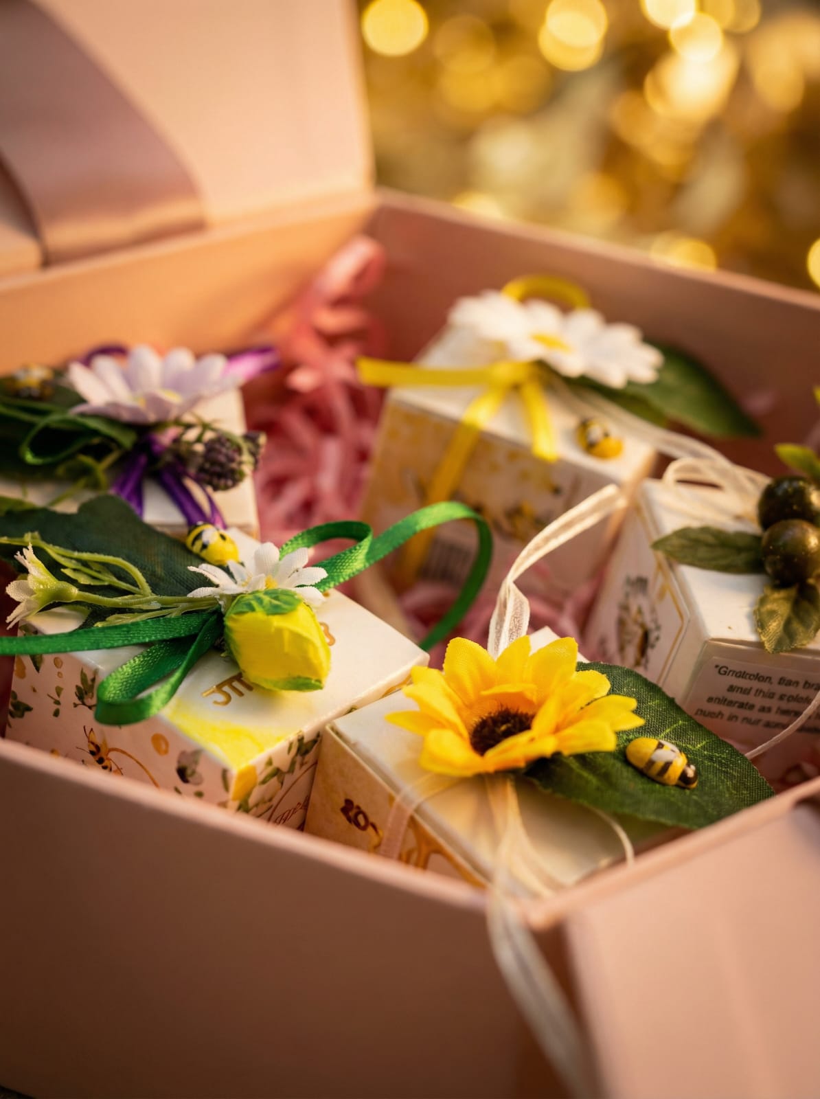 توزيعات هدايا سبل النحل - الصورة 2